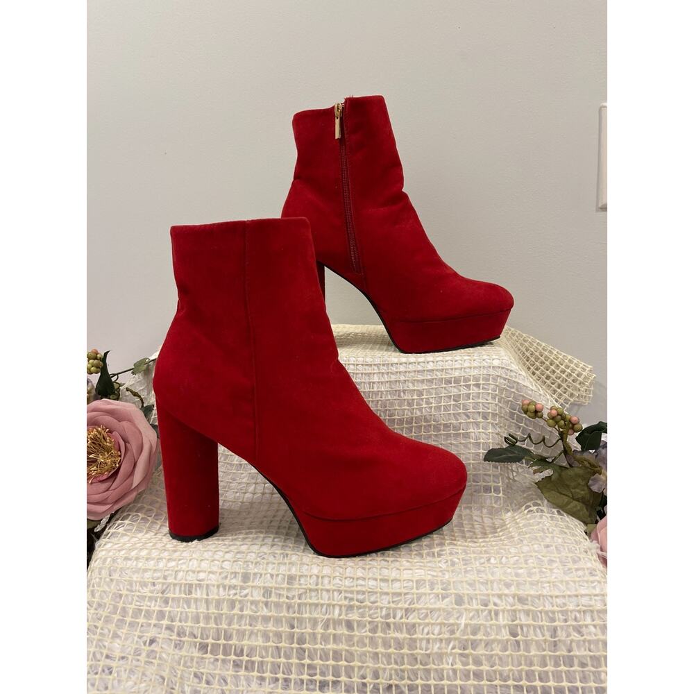 Bamboo Ankle Boots Women's Size 10 Red Suede Block Heel Baddie Night Out‎ Modern